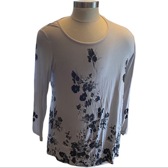 Soft Surroundings Tops - Soft Surroundings Light Gray Black & White Floral Knit Long Sleeve Tunic Top XL